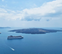 Как се обикаля Европа, без да сменяте хотел всяка вечер?